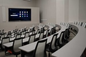 Q Ultra Elite Series Google EDLA Certified Interactive Display 1