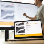 Wireless casting contents with smart meeting software newlineCast